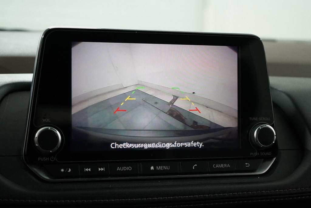 Used 2022 Nissan Rogue SV AWD/4WD image 15