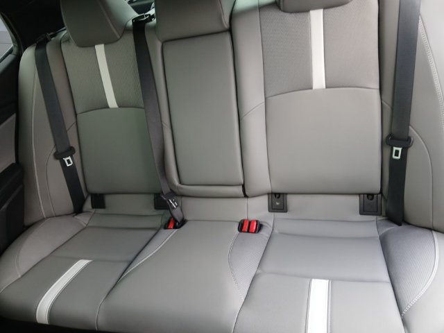 Used 2025 Toyota Camry SE w/ Convenience Package FWD image 13