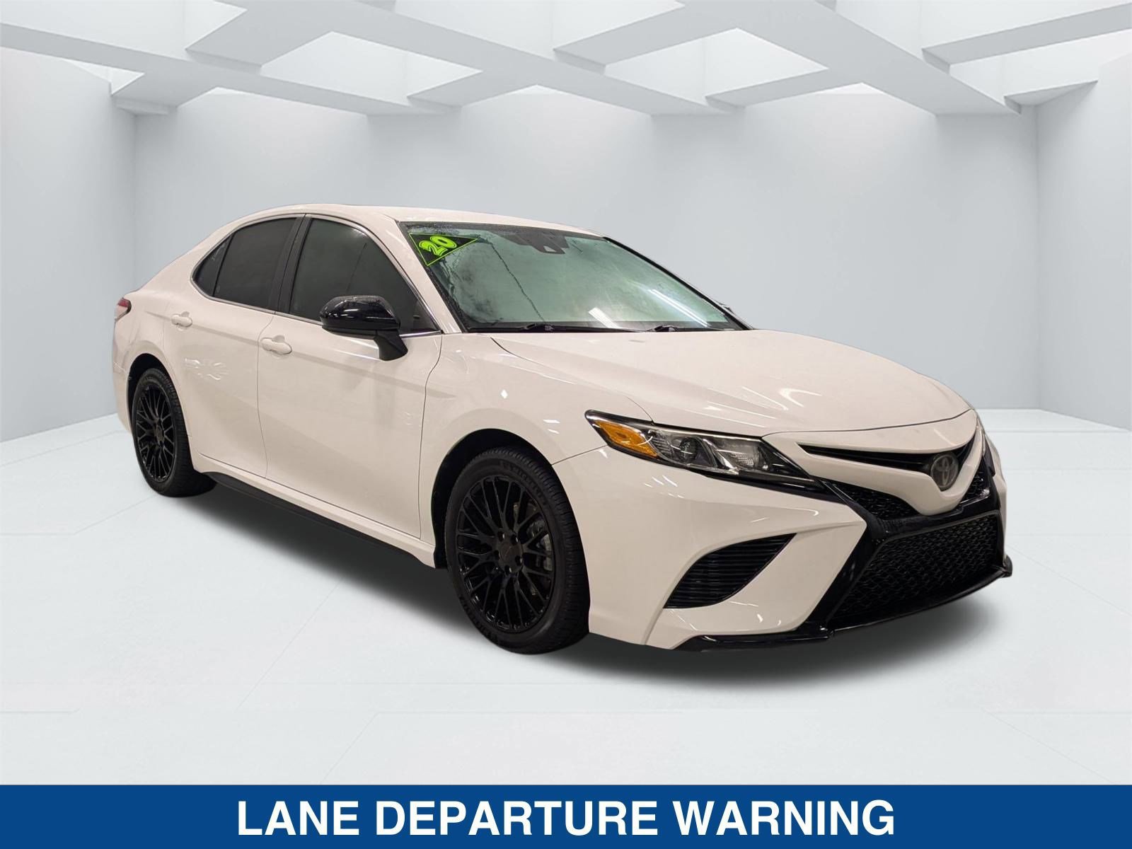 Used 2020 Toyota Camry SE image 7