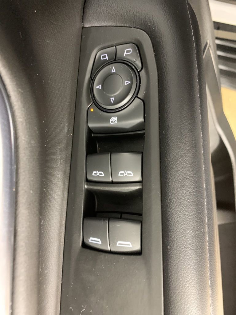 Used 2022 GMC Yukon SLE w/ Gmc Pro Safety Plus Package AWD/4WD image 18