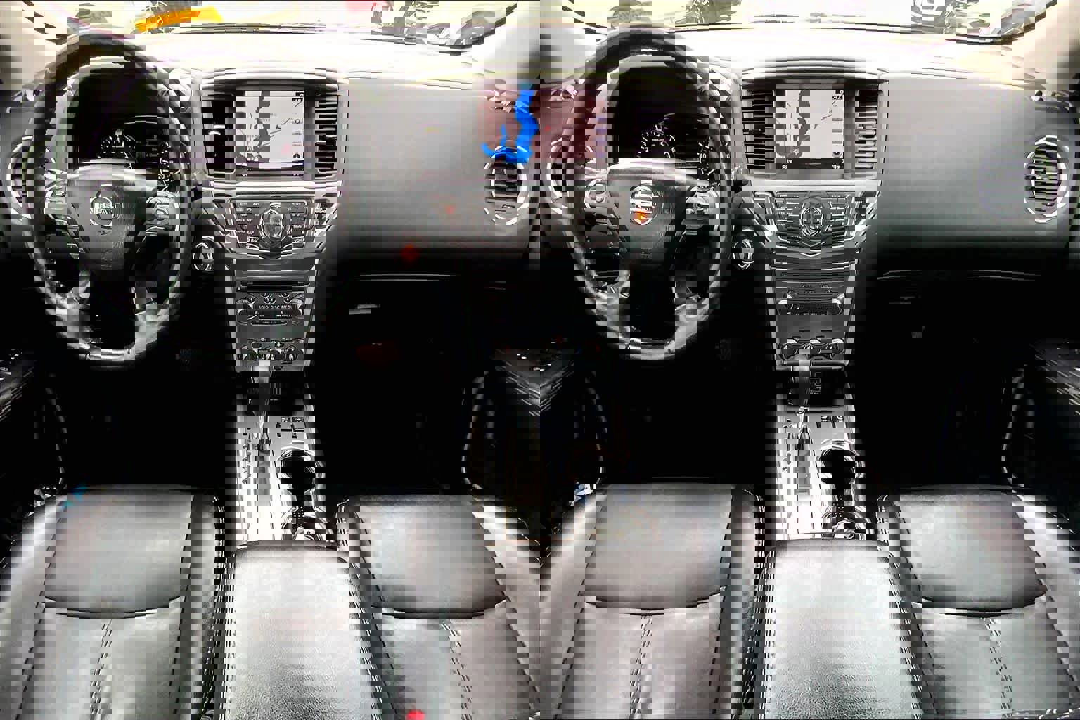 Used 2019 Nissan Pathfinder SL image 14