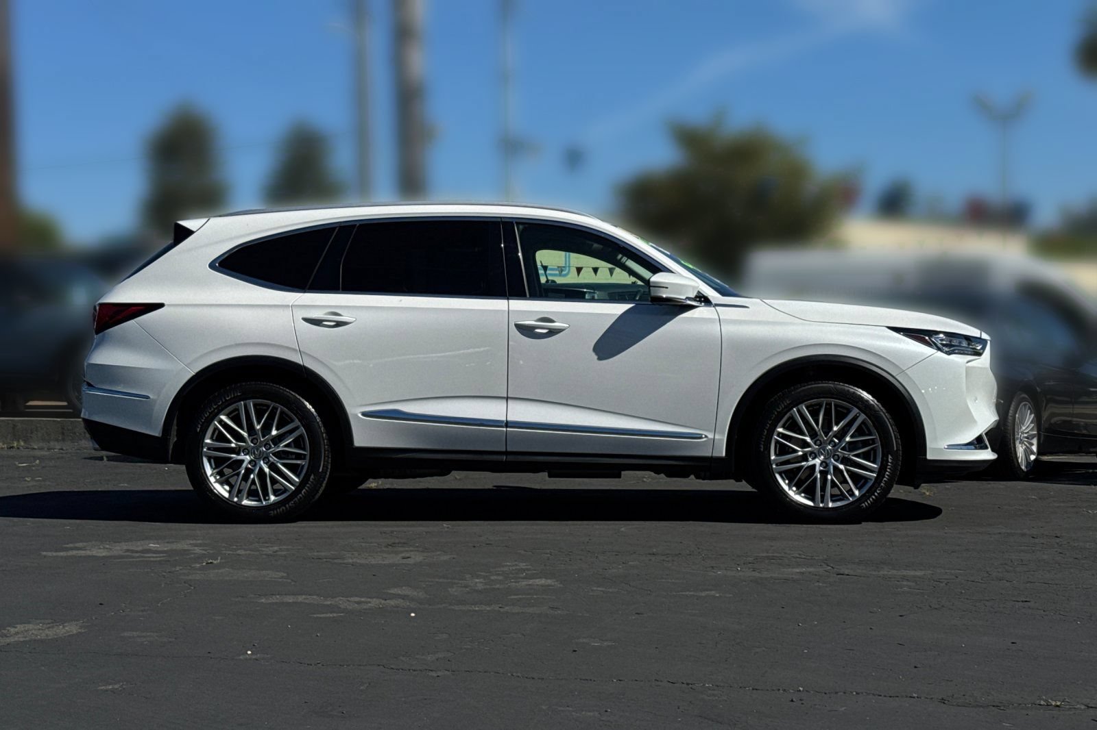 Used 2023 Acura MDX SH-AWD w/ Advance Package image 30