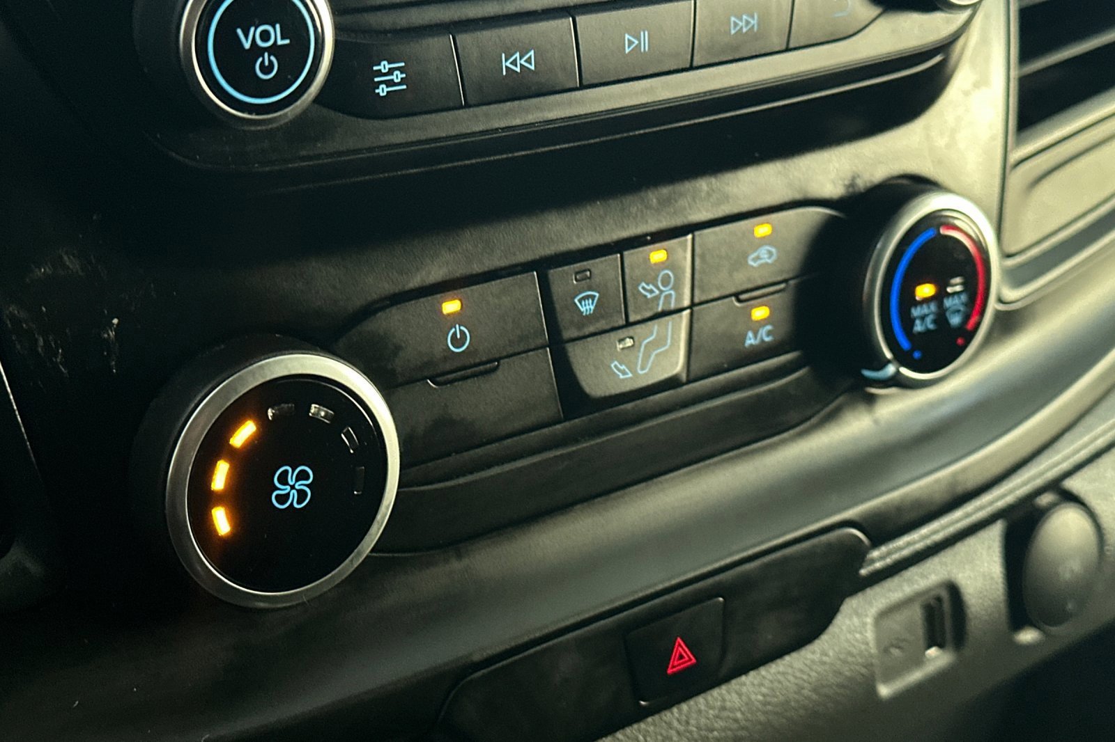 Certified 2023 Ford Transit 250 Medium Roof AWD w/ Load Area Protection Package image 20