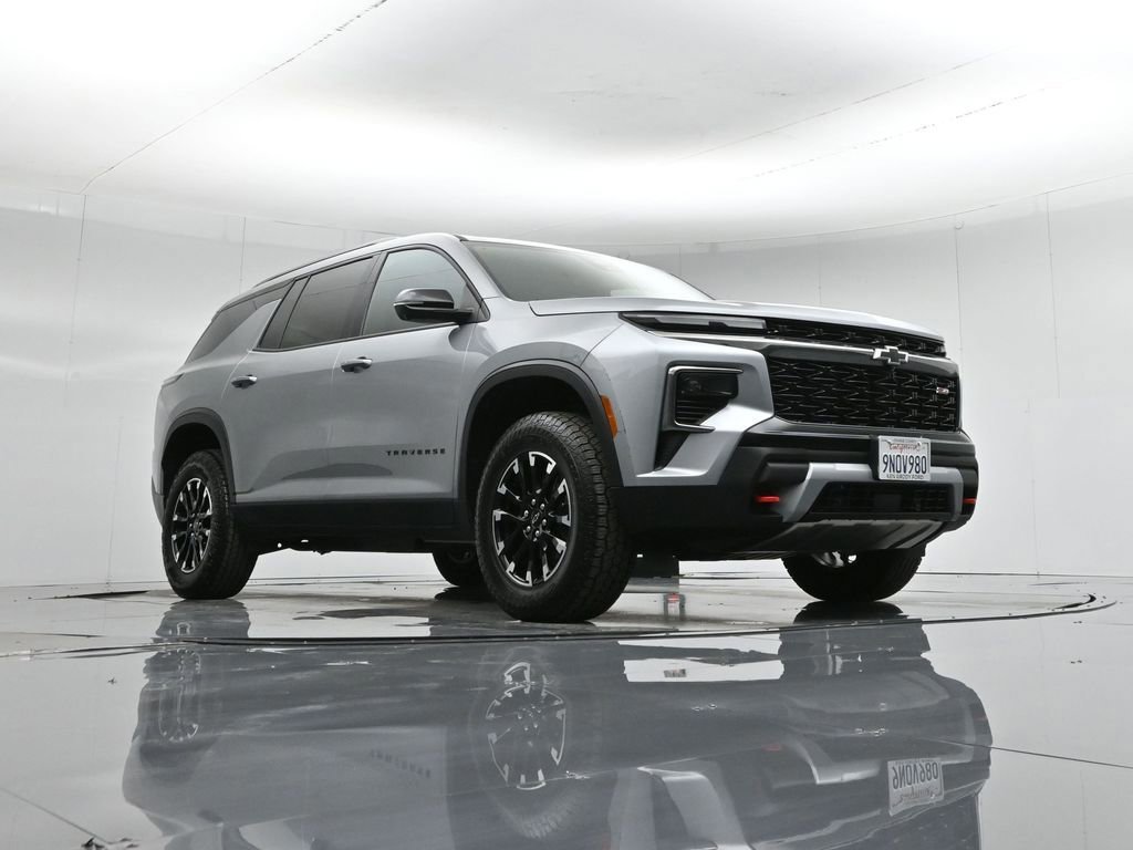 Used 2024 Chevrolet Traverse Z71 w/ LPO, Floor Liner Package image 5