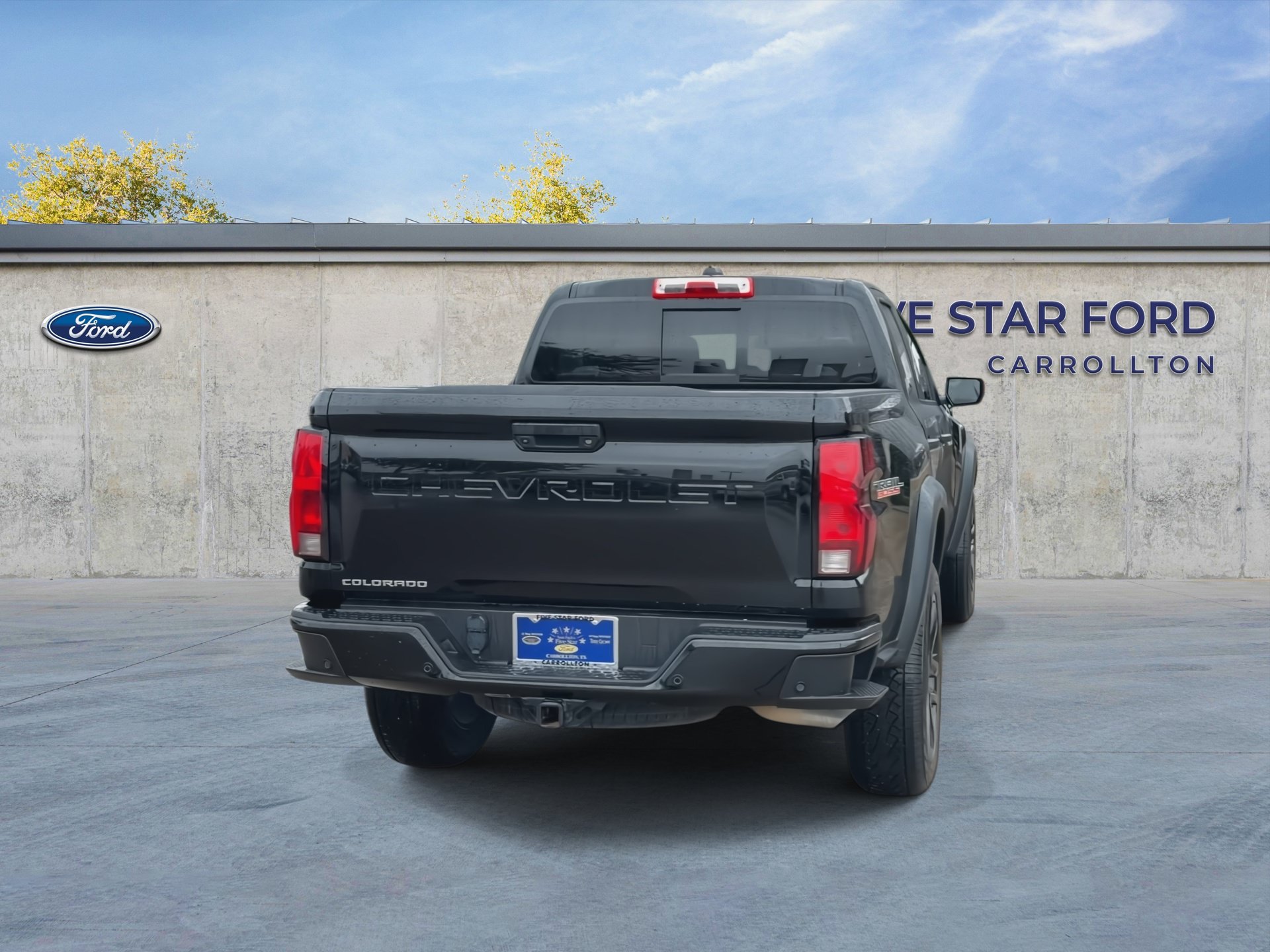 Used 2025 Chevrolet Colorado Trail Boss AWD/4WD image 7
