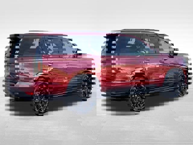 Used 2024 Cadillac Escalade Sport w/ LPO, ONYX Package image 3