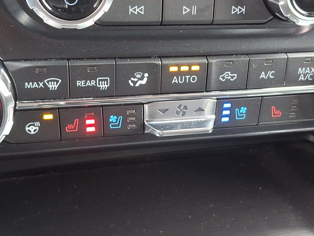 Certified 2021 Ford F150 Lariat w/ Equipment Group 502A High image 26