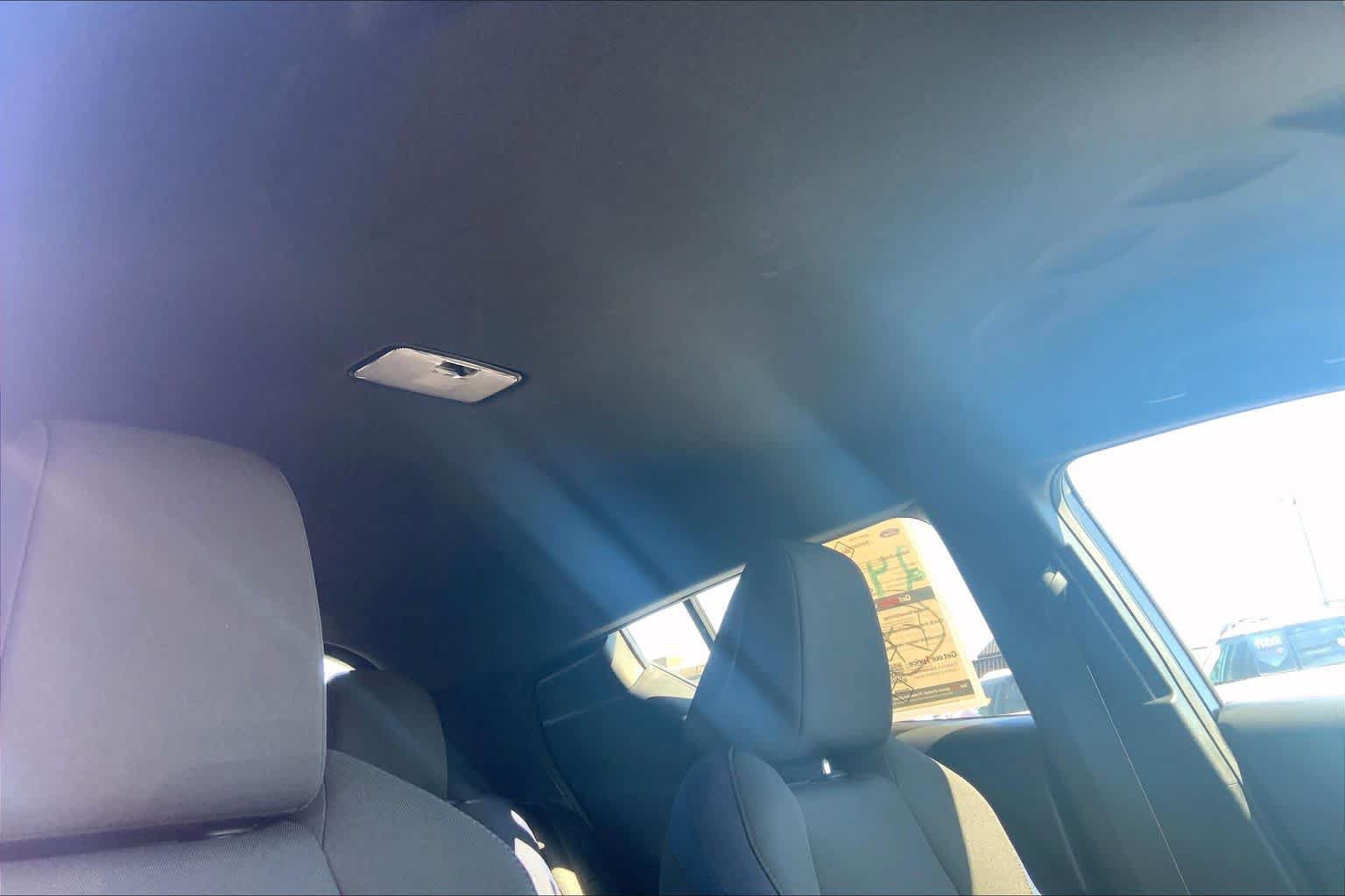 Used 2022 Toyota C-HR XLE FWD image 13