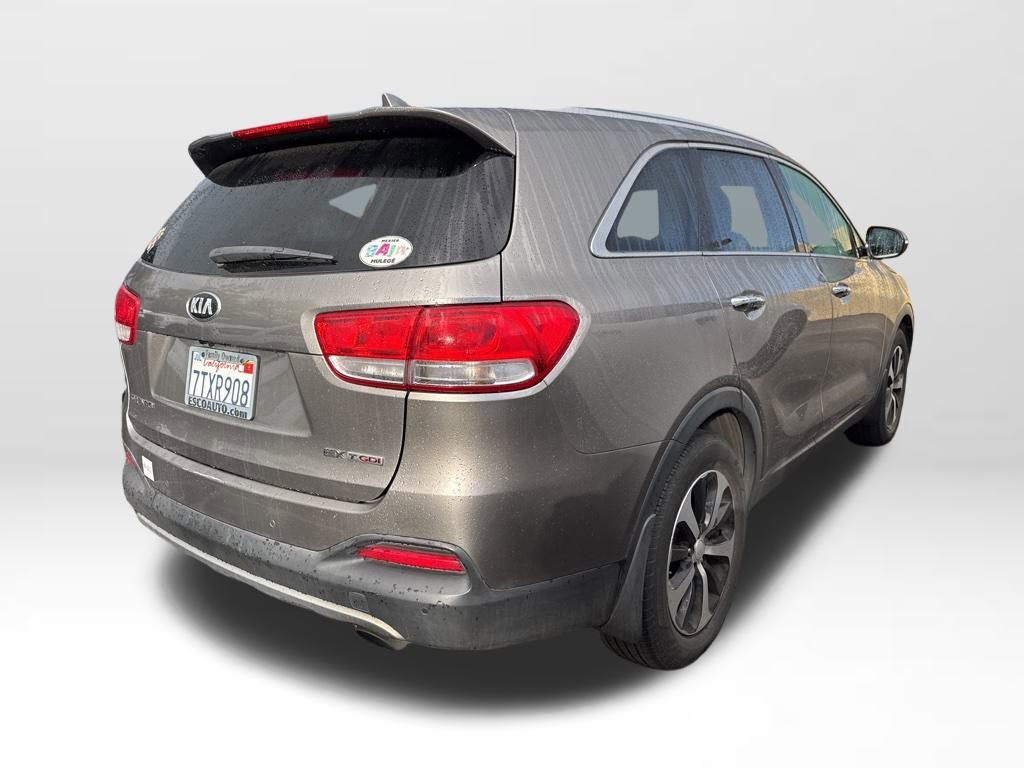 Used 2017 Kia Sorento EX image 3