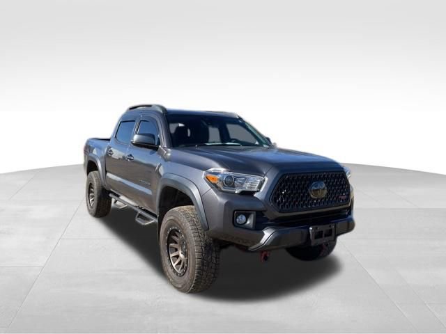 Used 2019 Toyota Tacoma TRD Off-Road image 7