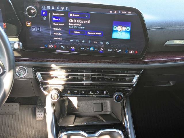 Used 2024 Chevrolet Traverse Z71 w/ Enhanced Driving Package AWD/4WD image 19
