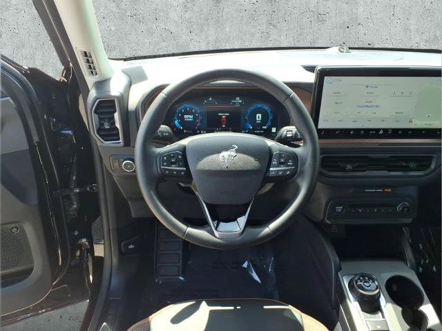 Certified 2025 Ford Bronco Sport Outer Banks w/ Outer Banks Tech Package+ AWD/4WD image 16