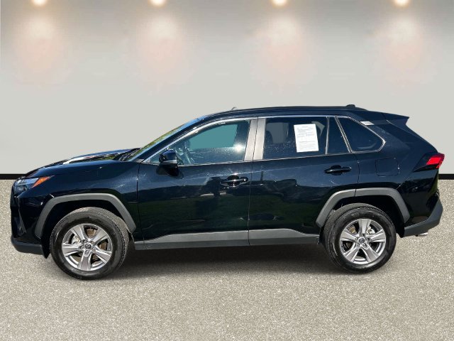 Used 2025 Toyota RAV4 XLE FWD image 7