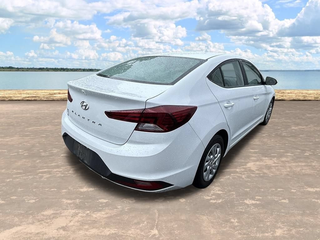 Used 2019 Hyundai Elantra SE FWD image 9