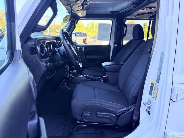 Used 2022 Jeep Gladiator Sport image 18