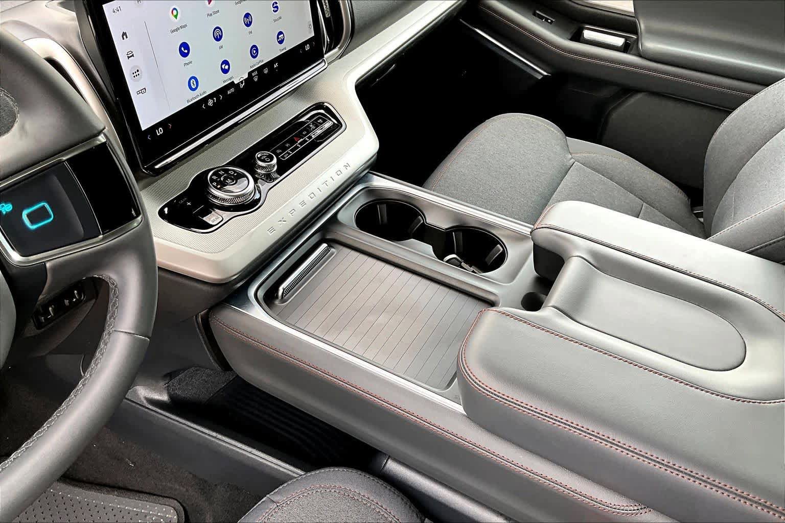 Certified 2025 Ford Expedition Active RWD image 17