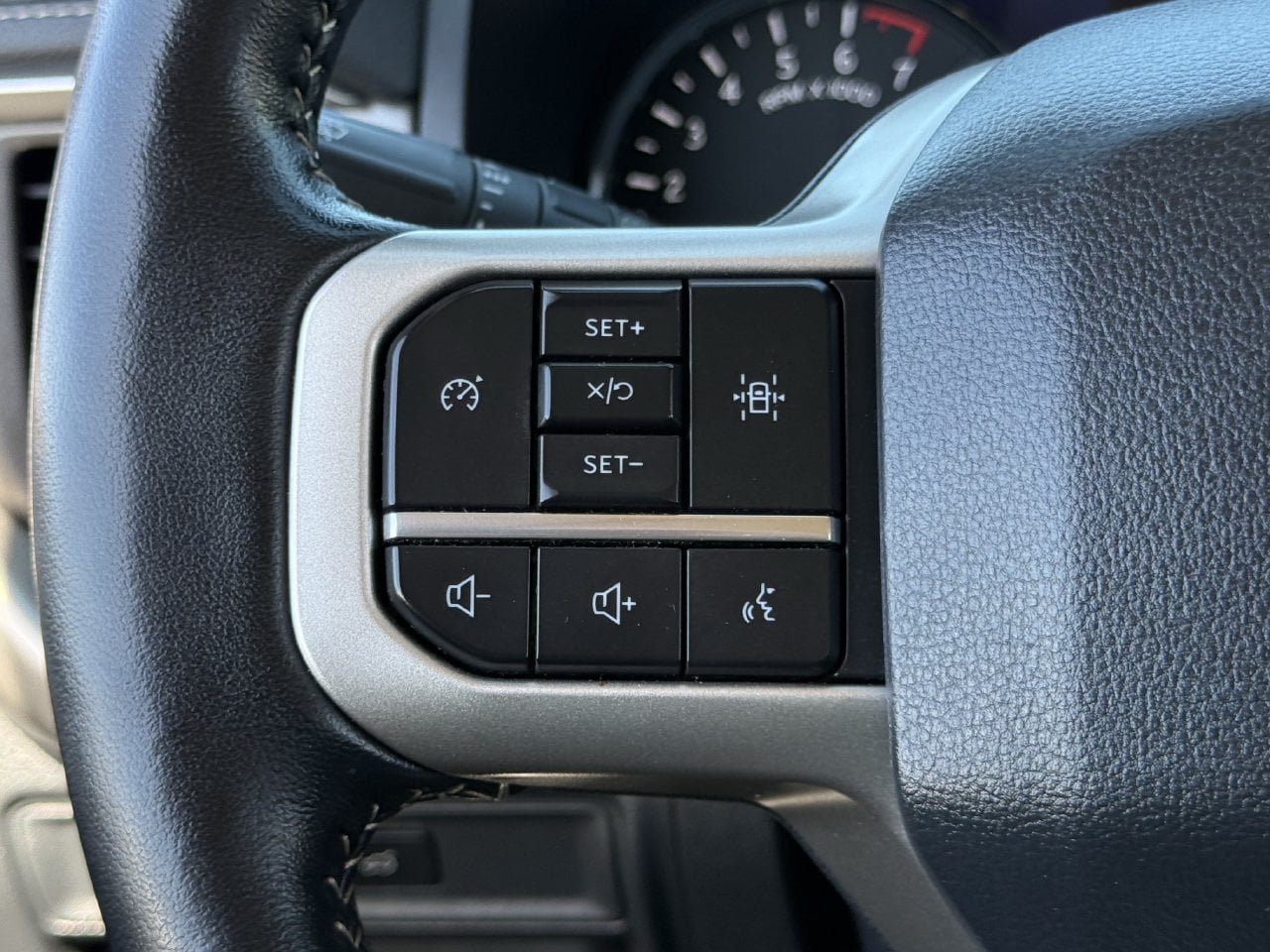 Certified 2022 Ford Expedition XLT RWD image 13