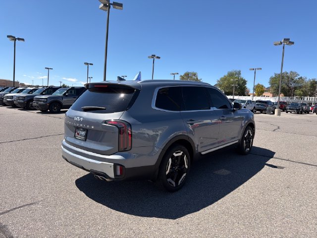 Used 2024 Kia Telluride EX FWD image 9