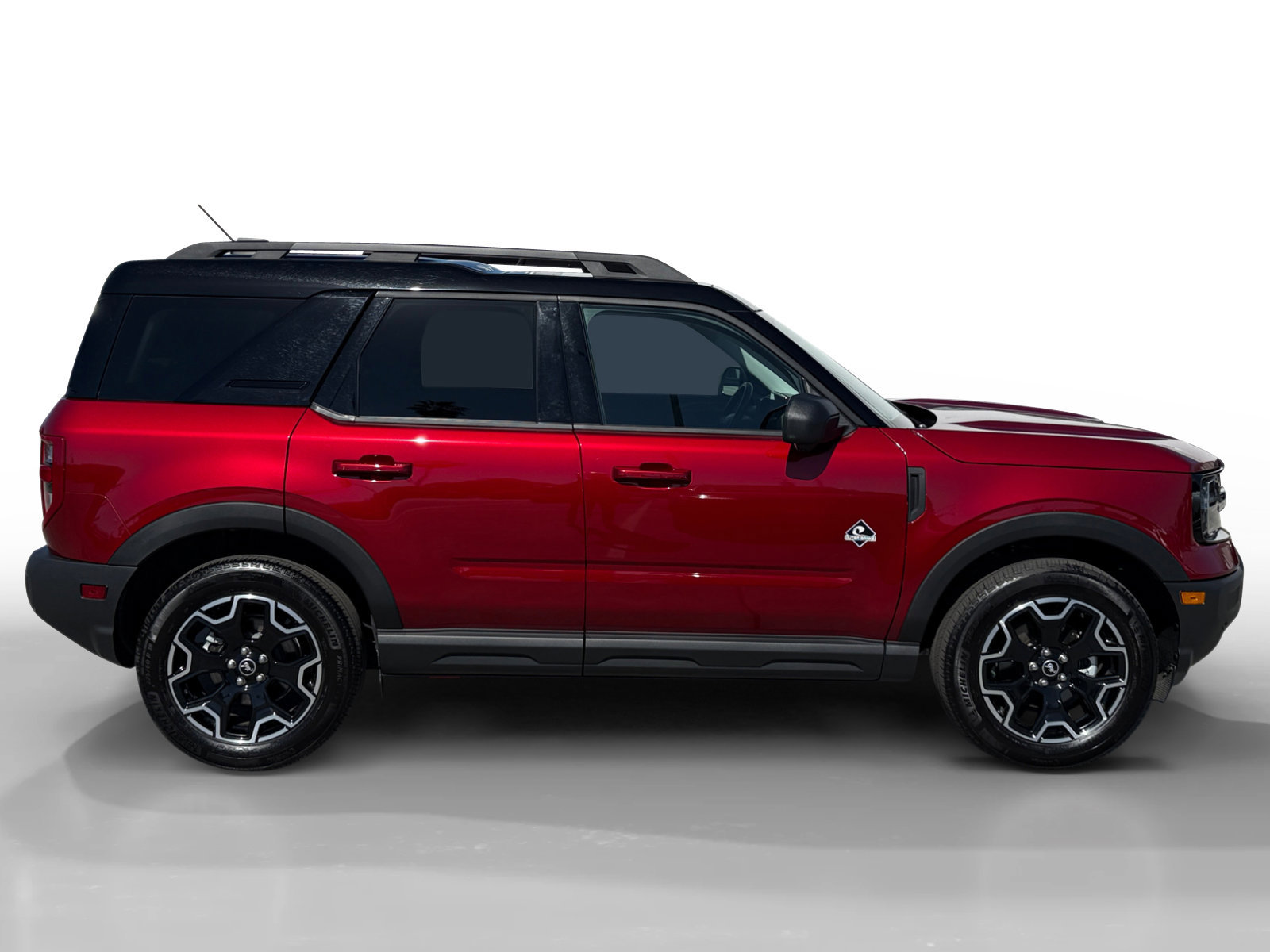 Certified 2025 Ford Bronco Sport Outer Banks w/ Outer Banks Tech Package+ image 2