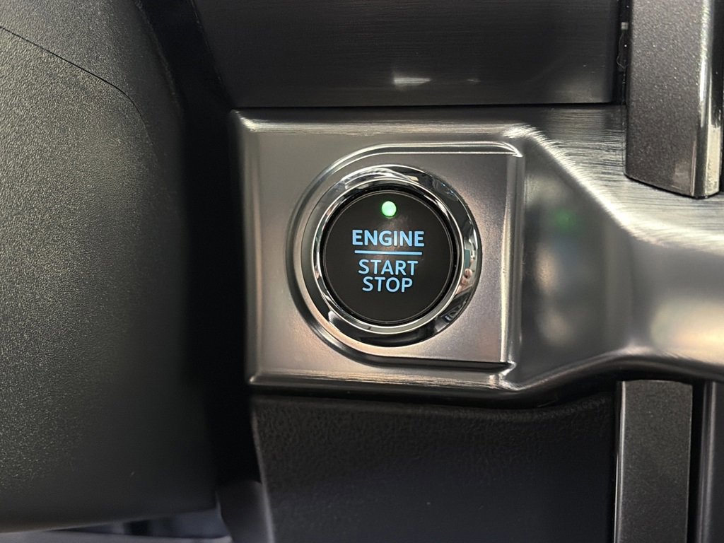 Certified 2021 Ford F150 Lariat w/ Equipment Group 502A High image 24