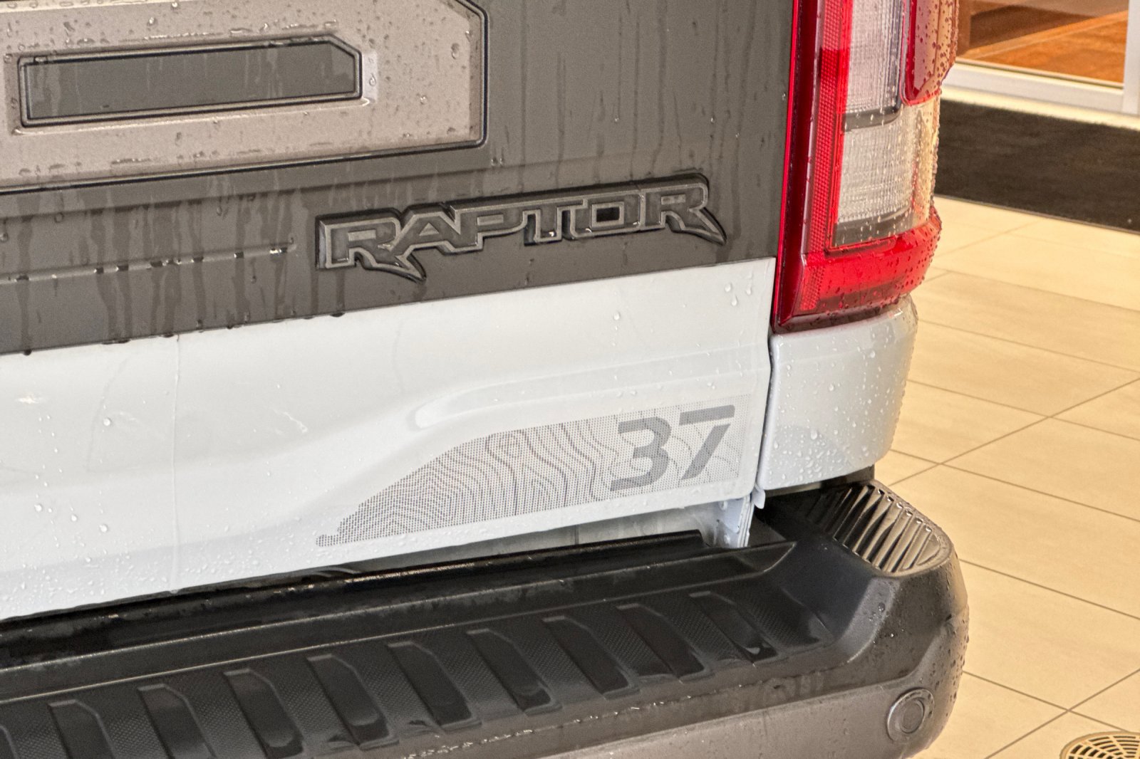 Certified 2023 Ford F150 Raptor w/ Raptor 37 Performance Package image 27