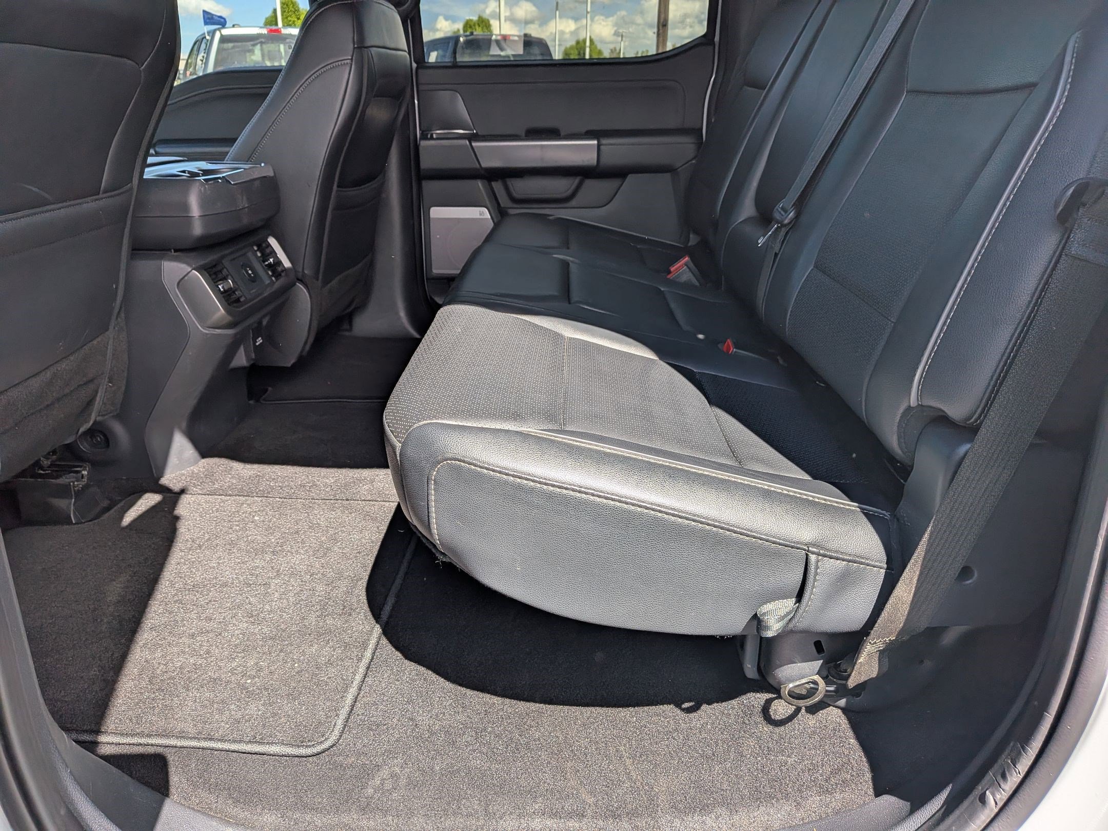 Certified 2025 Ford F150 Lariat AWD/4WD image 33