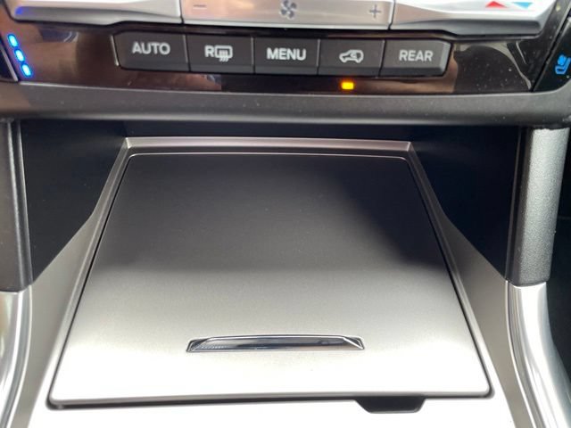 Certified 2020 Ford Explorer Platinum w/ Premium Technology Package AWD/4WD image 29