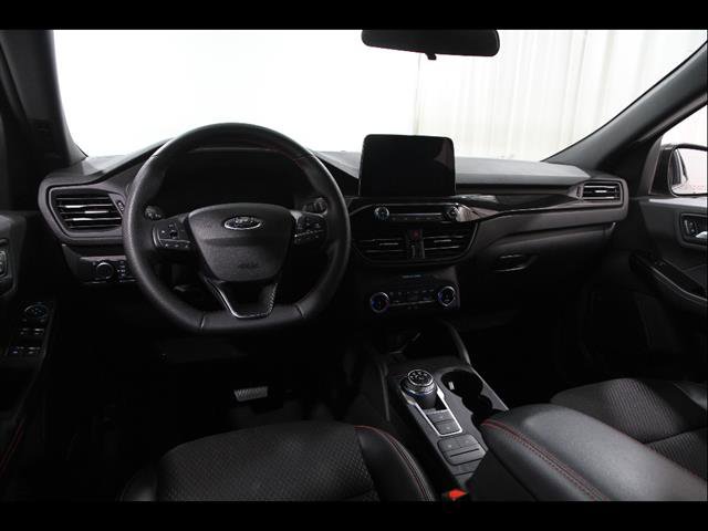 Certified 2025 Ford Escape ST-Line image 6