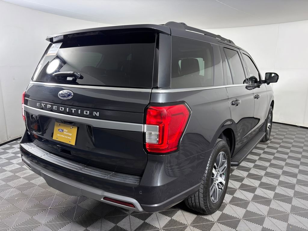 Certified 2024 Ford Expedition XLT image 5