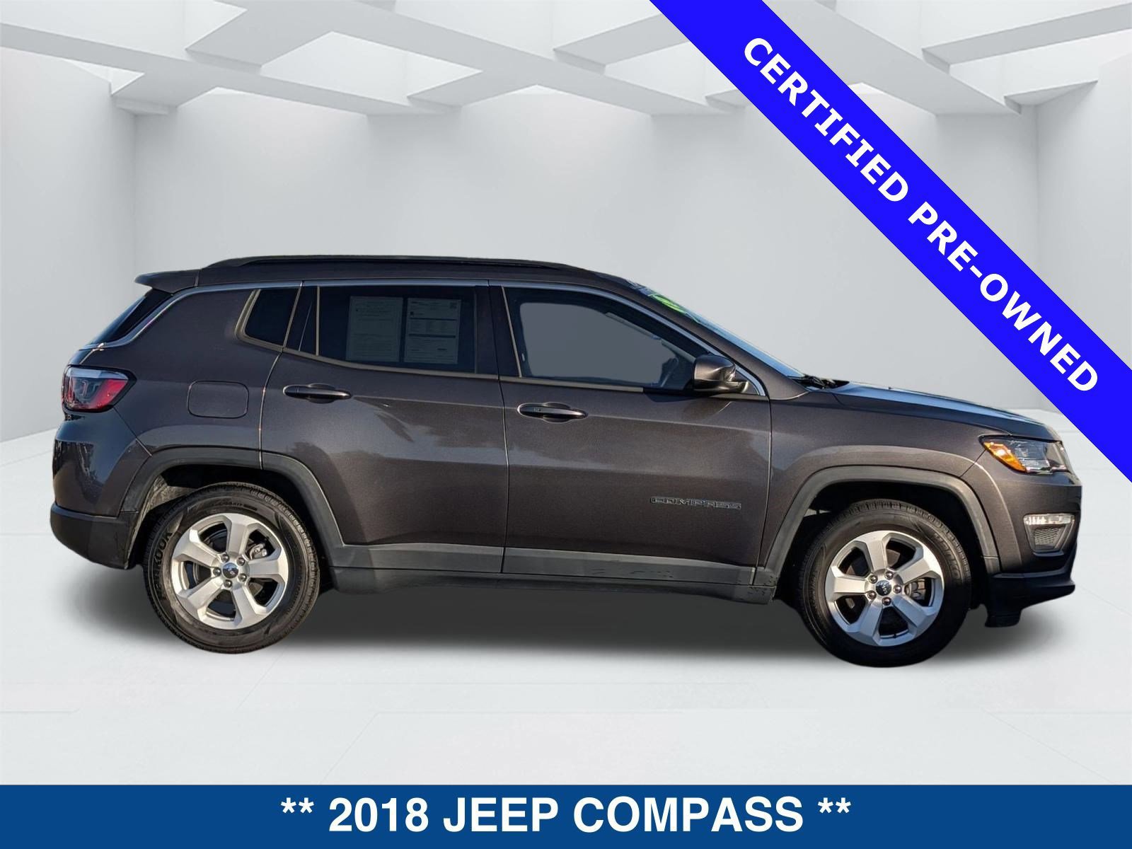 Used 2018 Jeep Compass Latitude w/ Popular Equipment Group image 6