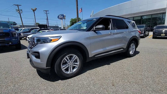 Certified 2020 Ford Explorer XLT w/ Comfort Package image 2