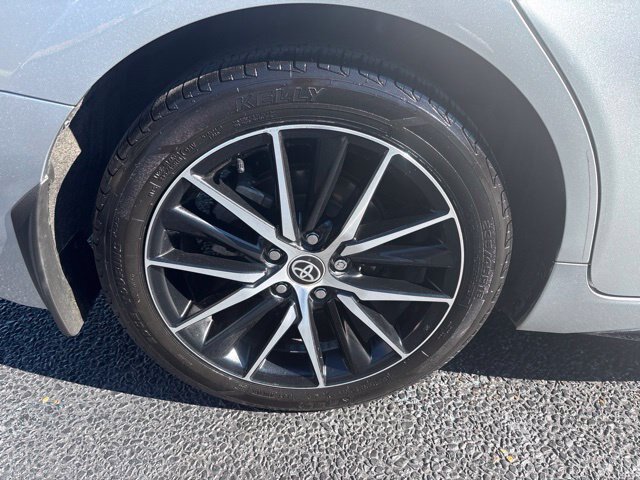 Used 2024 Toyota Camry SE FWD image 9