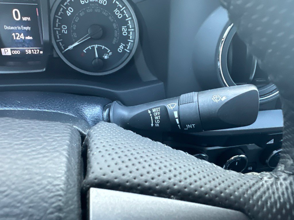Used 2022 Toyota Tacoma TRD Off-Road w/ TRD Premium Off Road Package AWD/4WD image 43