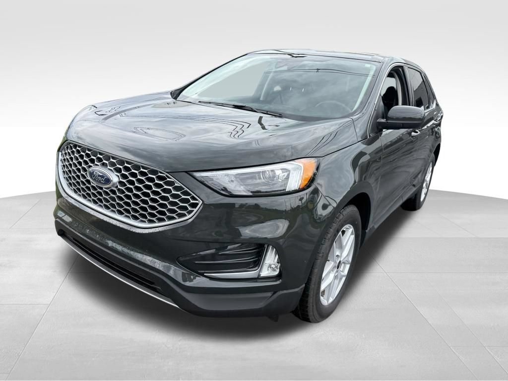 Certified 2024 Ford Edge SEL w/ Convenience Package AWD/4WD image 3