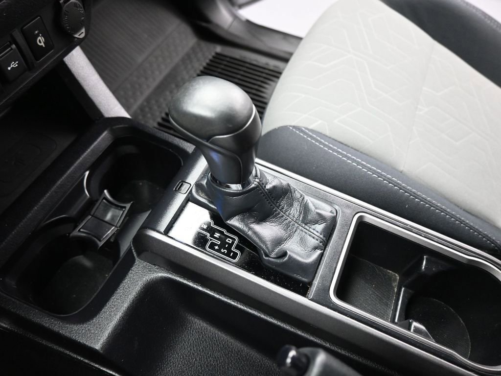 Used 2021 Toyota Tacoma TRD Sport w/ Technology Package image 42