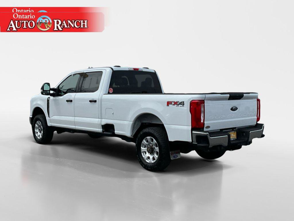 Certified 2024 Ford F350 XLT w/ FX4 Off-Road Package AWD/4WD image 3