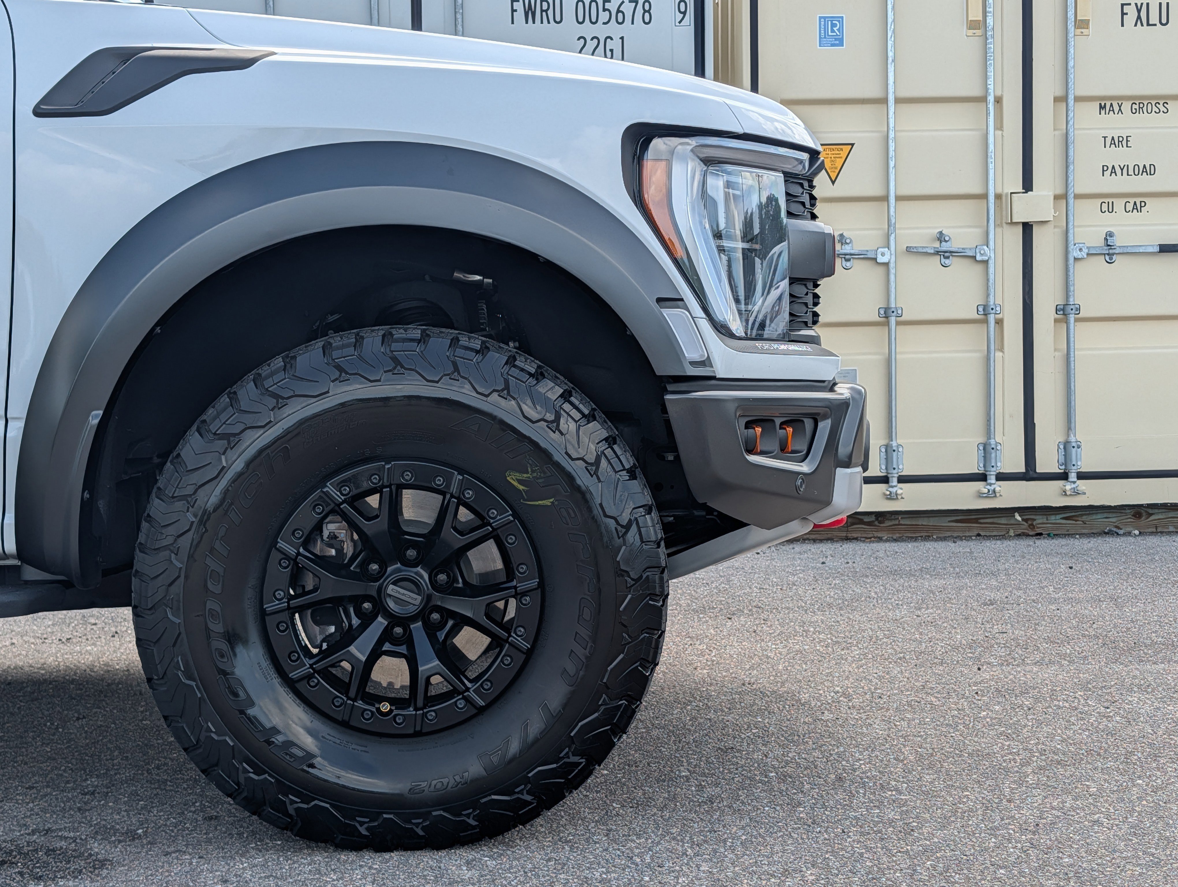 Certified 2023 Ford F150 Raptor w/ Raptor 37 Performance Package AWD/4WD image 11