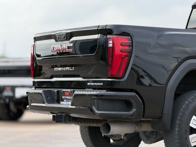 Used 2024 GMC Sierra 2500 Denali w/ Denali Reserve Package AWD/4WD image 11