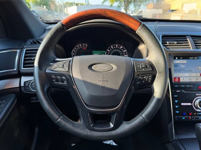 Certified 2018 Ford Explorer Platinum AWD/4WD image 34