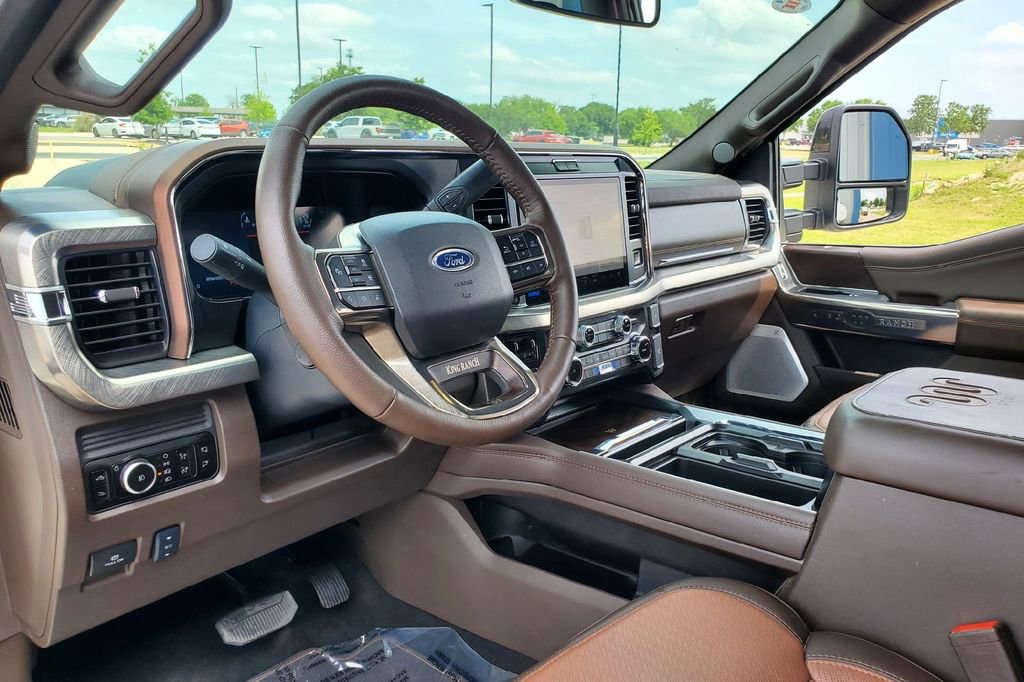 Certified 2026 Ford F450 King Ranch w/ FX4 Off-Road Package AWD/4WD image 3