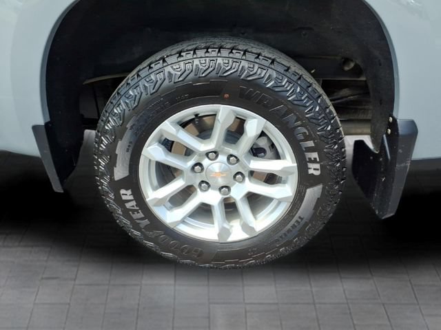 Used 2024 Chevrolet Silverado 1500 LT w/ Z71 Off-Road Package AWD/4WD image 9