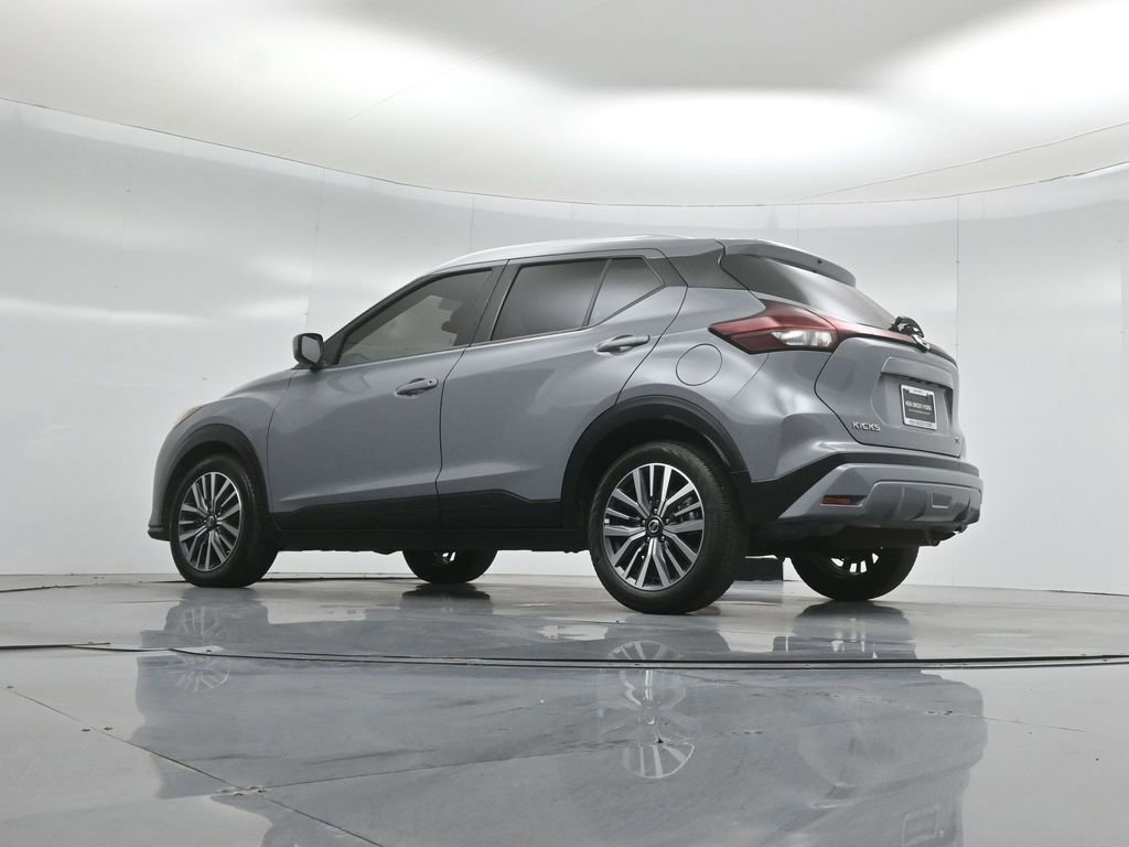 Used 2021 Nissan Kicks SV image 21
