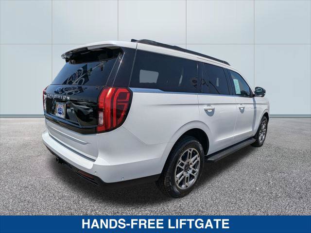 Certified 2025 Ford Expedition Active AWD/4WD image 5