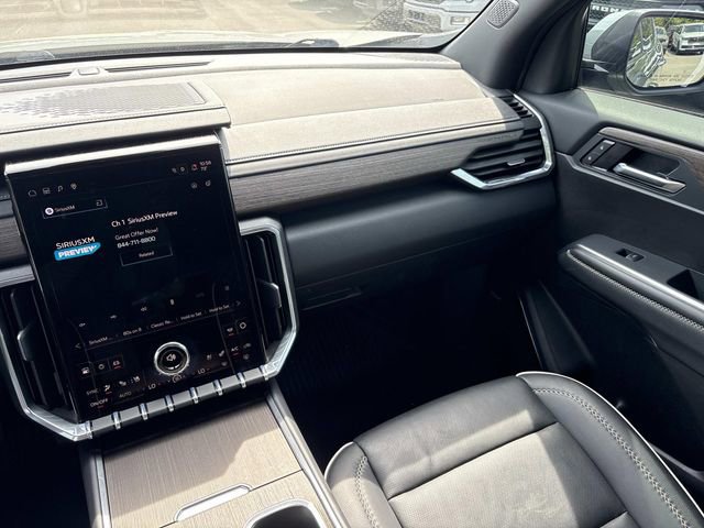 Used 2025 GMC Acadia Denali w/ LPO, Floor Liner Package AWD/4WD image 15