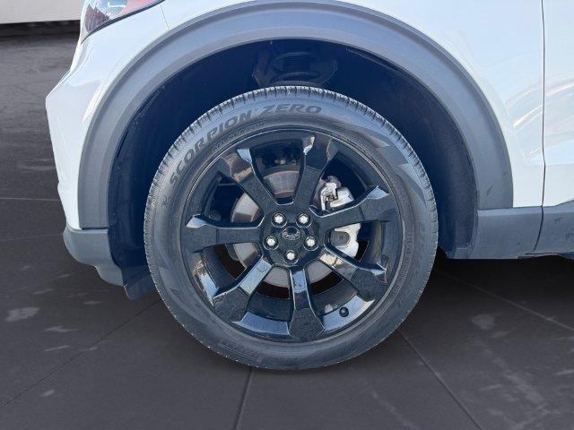 Certified 2023 Ford Explorer ST-Line AWD/4WD image 14