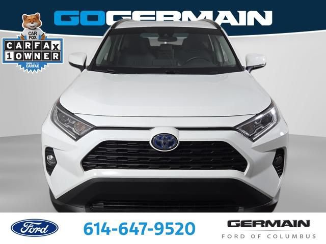 Used 2021 Toyota RAV4 XLE AWD/4WD image 3
