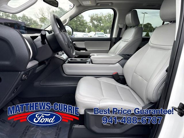 Certified 2025 Ford Expedition Active AWD/4WD image 9