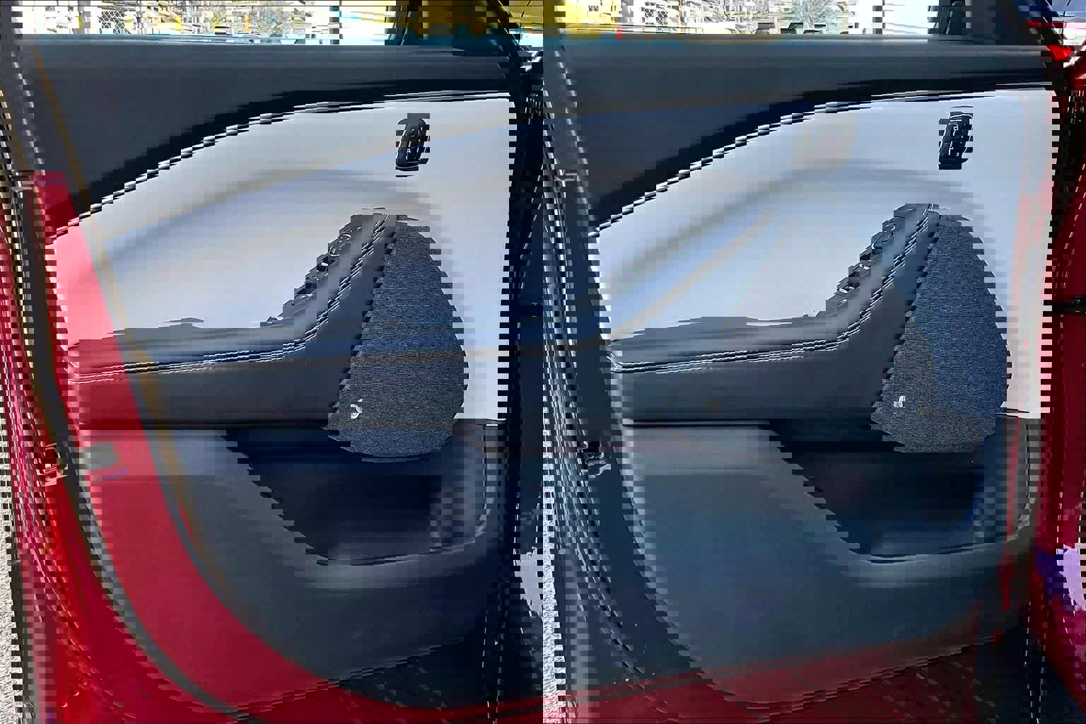 Certified 2025 Ford Mustang Mach-E Premium image 22