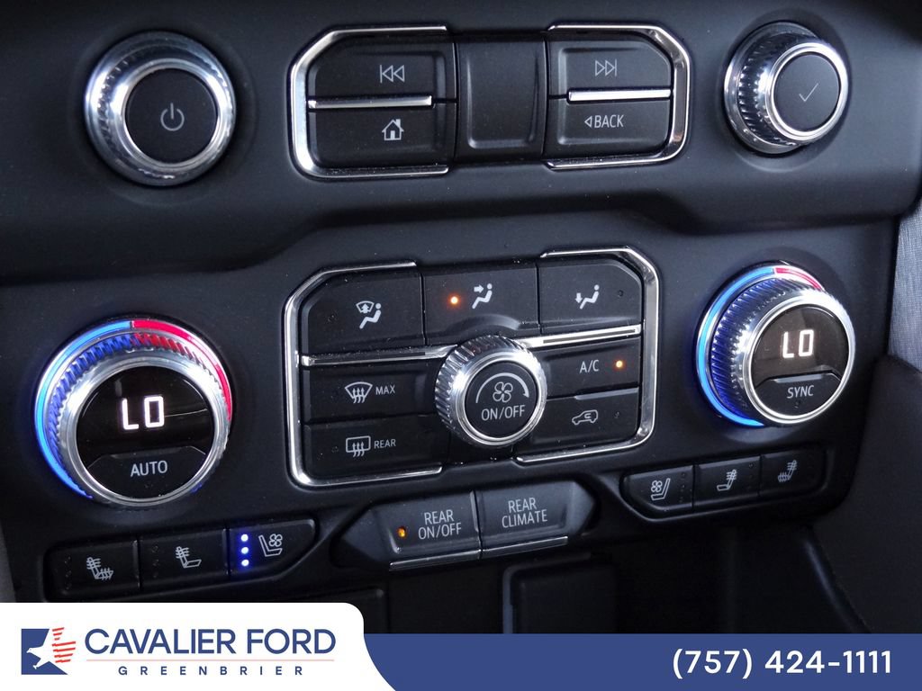 Used 2023 GMC Yukon SLT w/ SLT Luxury Package RWD image 32