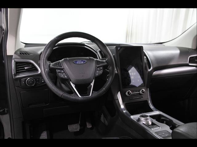 Certified 2022 Ford Edge Titanium w/ Equipment Group 301A AWD/4WD image 7